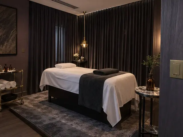 Perdeli, loş ışıklı masaj odası — Bayrampaşa, Masaj Salonun